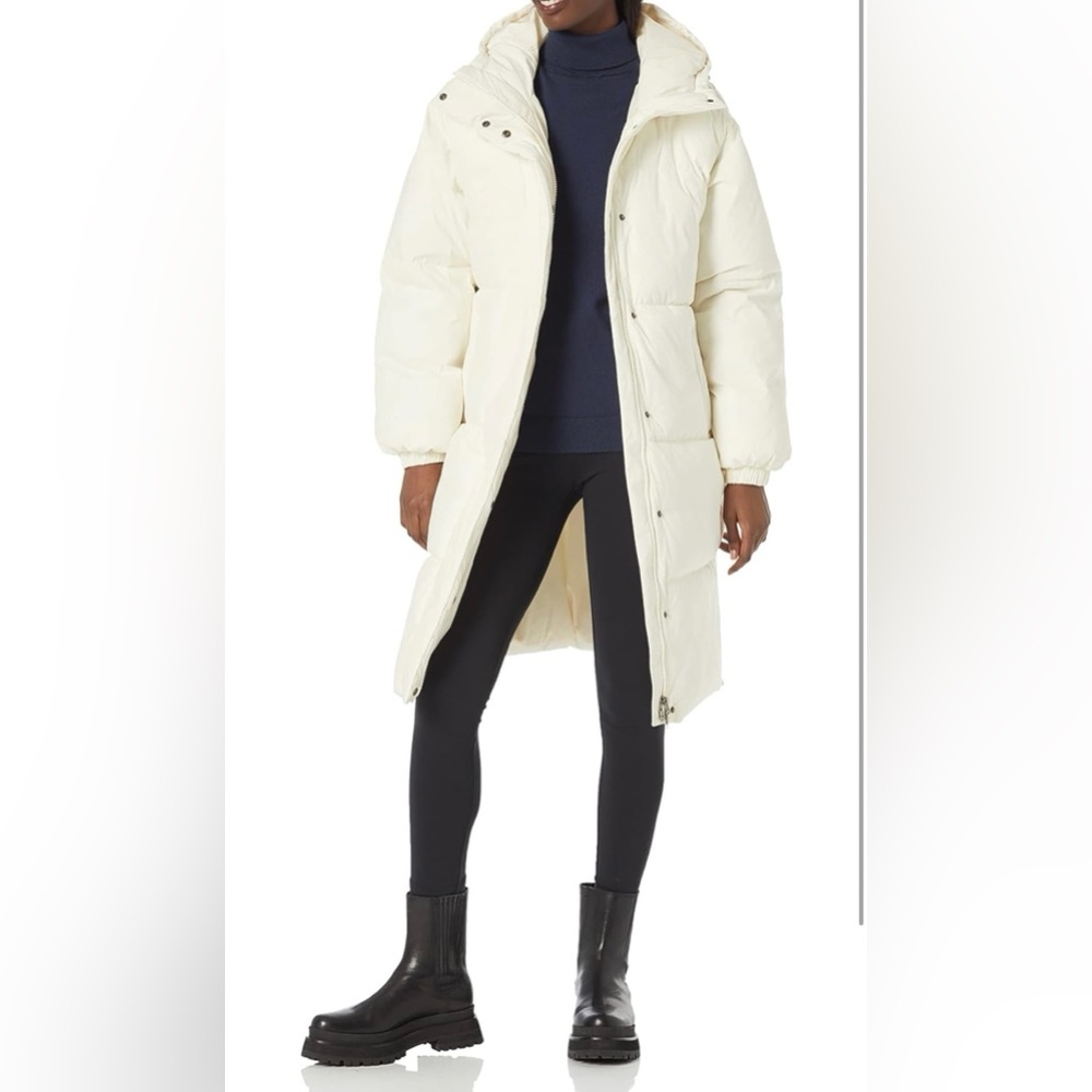 Amazon Essentials Women's Oversized Long Puffer Jacket Eggshell White
